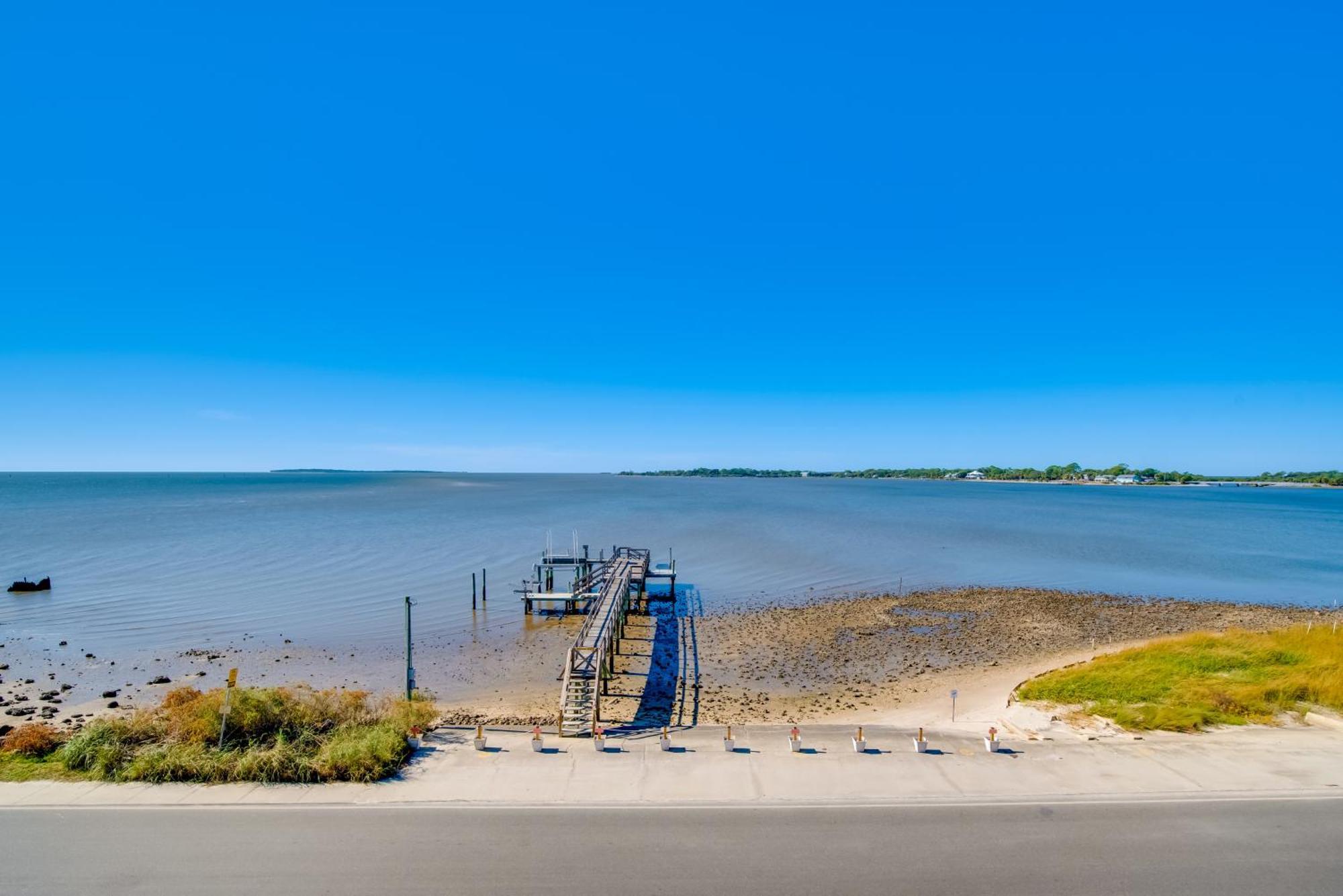 Vila Oceanfront Oasis In Cedar Key With 2 Balconies! Exteriér fotografie